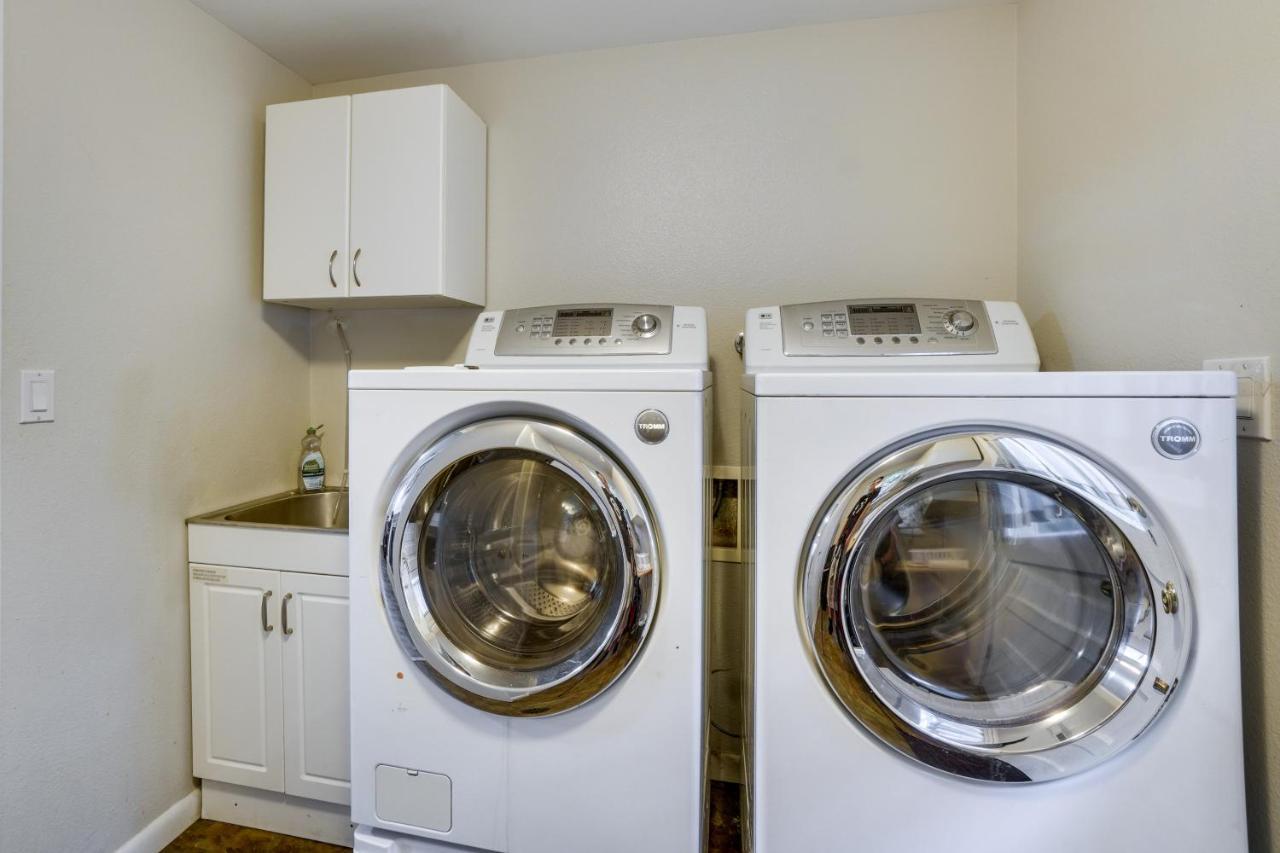 Apartment Vacation With Grill - 7 Mi To Downtown